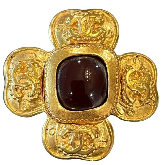 Chanel 96A Cross Interlocking CC Gold Plated Brooch - Picture 5 of 5